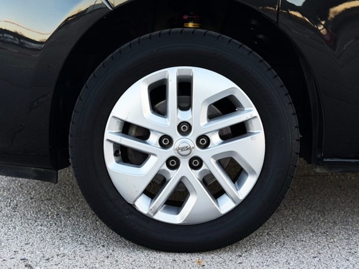 OpelVivaro Combi 1.6 CDTI S&S L1 2.7t Plus-9 107 kW (145 CV) Vehículo usado en Barcelona - 13 OpelVivaro Combi 1.6 CDTI S&S L1 2.7t Plus-9 107 kW (145 CV) Vehículo usado en Barcelona - 13