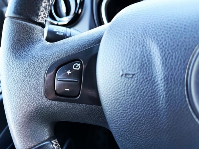 OpelVivaro Combi 1.6 CDTI S&S L1 2.7t Plus-9 107 kW (145 CV) Vehículo usado en Barcelona - 18 OpelVivaro Combi 1.6 CDTI S&S L1 2.7t Plus-9 107 kW (145 CV) Vehículo usado en Barcelona - 18