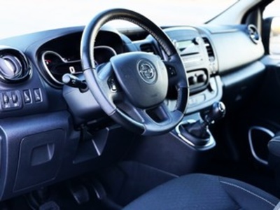 Opel Vivaro Combi 1.6 CDTI S&S L1 2.7t Plus-9 107 kW (145 CV) Opel Vivaro Combi 1.6 CDTI S&S L1 2.7t Plus-9 107 kW (145 CV)