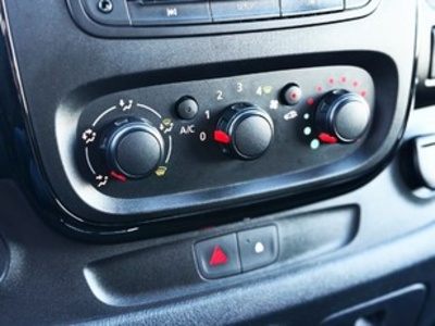 Opel Vivaro Combi 1.6 CDTI S&S L1 2.7t Plus-9 107 kW (145 CV) Opel Vivaro Combi 1.6 CDTI S&S L1 2.7t Plus-9 107 kW (145 CV)