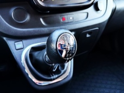 Opel Vivaro Combi 1.6 CDTI S&S L1 2.7t Plus-9 107 kW (145 CV) Opel Vivaro Combi 1.6 CDTI S&S L1 2.7t Plus-9 107 kW (145 CV)