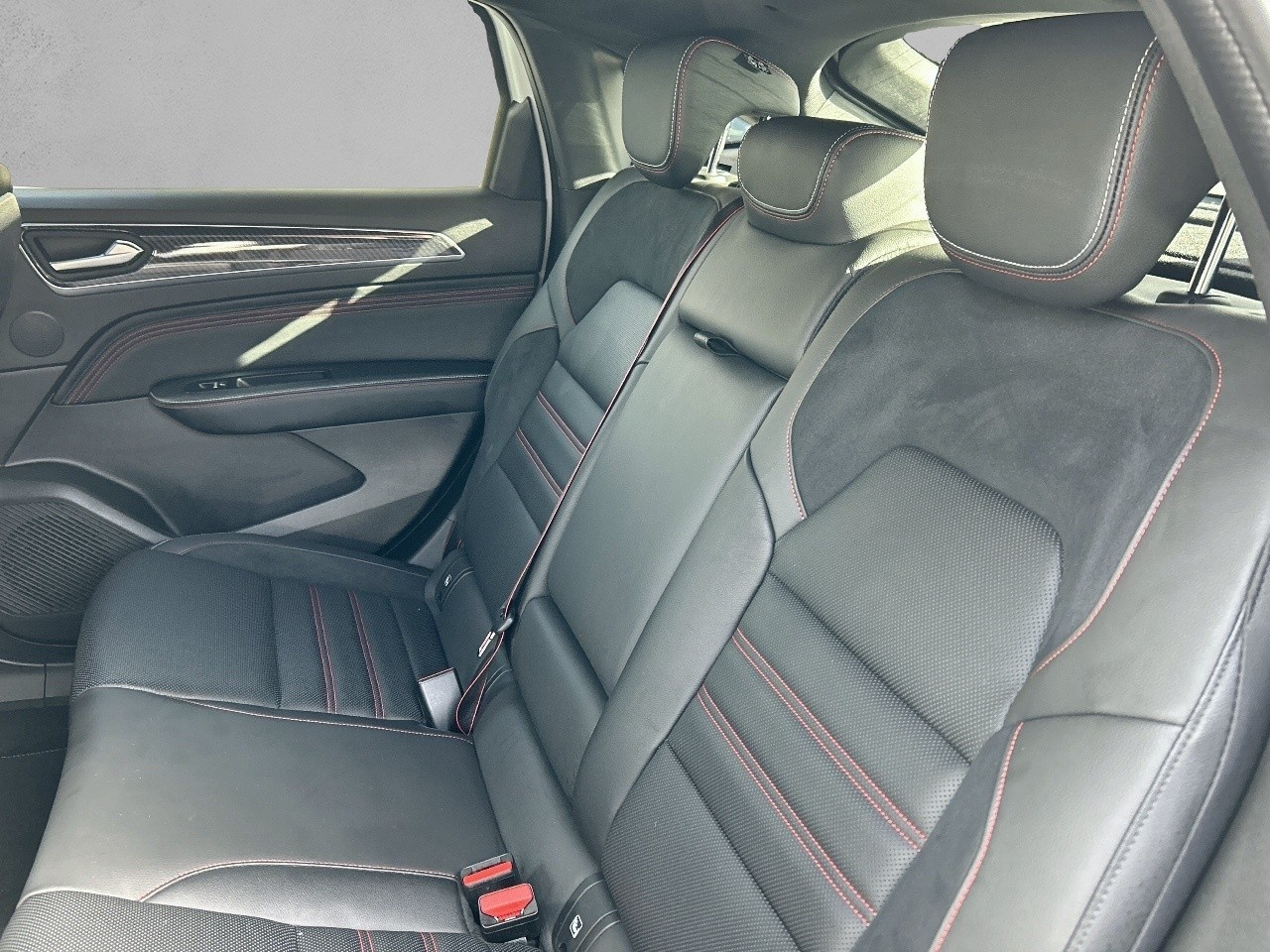 Renault Arkana RS Line TCe 118 kW (160 CV) EDC Microhíbrido - 9