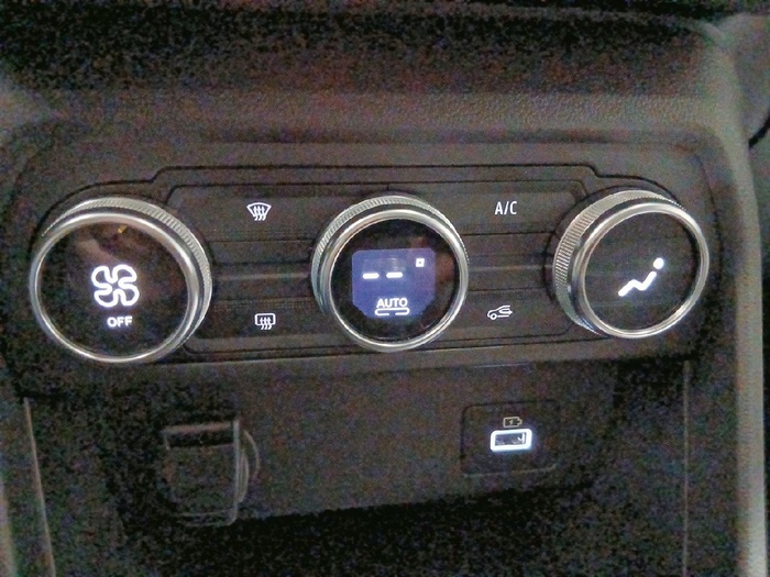 Dacia Sandero Stepway Comfort TCe 67 kW (91 CV) - 18 Dacia Sandero Stepway Comfort TCe 67 kW (91 CV) - 18