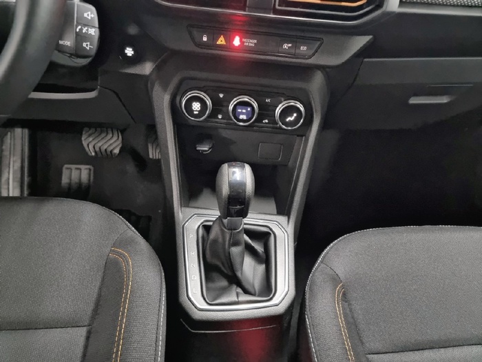 Dacia Duster Journey Go TCE 110 kW (150 CV) EDC - 8 Dacia Duster Journey Go TCE 110 kW (150 CV) EDC - 8