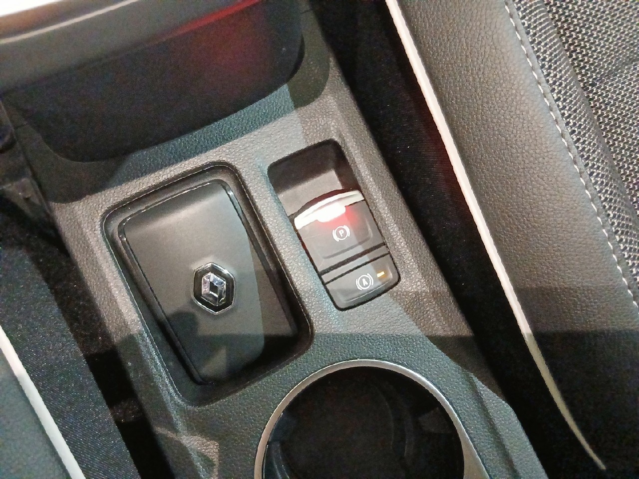 Renault Captur Zen E-TECH Híbrido 107 kW (145 CV) - 16