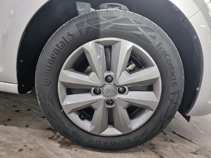 Dacia Sandero Expression TCe 66 kW (90 CV) - 11 Dacia Sandero Expression TCe 66 kW (90 CV) - 11