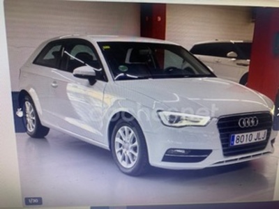Audi A3 Attraction 1.6 TDI clean diesel 81 kW (110 CV) Audi A3 Attraction 1.6 TDI clean diesel 81 kW (110 CV)
