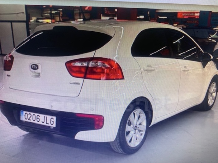 KiaRio 1.2 CVVT Emotion 62 kW (84 CV) Vehículo usado en Barcelona - 3 KiaRio 1.2 CVVT Emotion 62 kW (84 CV) Vehículo usado en Barcelona - 3