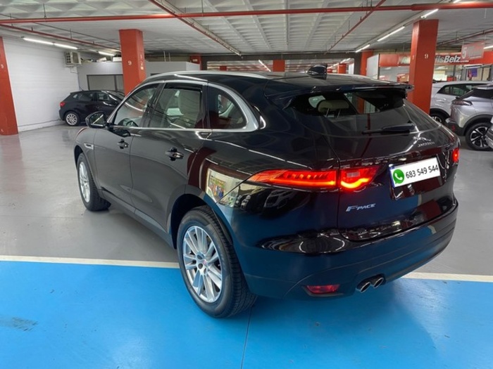 JaguarF-PACE 2.0L i4D Prestige Auto 132 kW (180 CV) Vehículo usado en Barcelona - 7 JaguarF-PACE 2.0L i4D Prestige Auto 132 kW (180 CV) Vehículo usado en Barcelona - 7