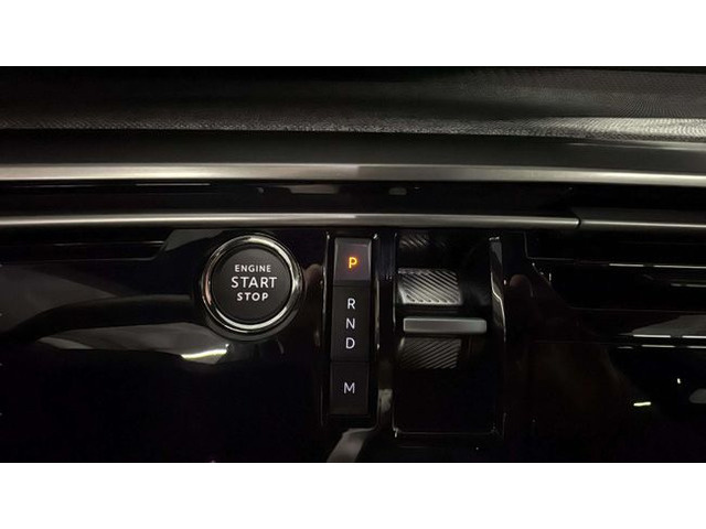 Peugeot5008 Hybrid 1.2 Allure eDCS6 107 kW (145 CV) Vehículo usado en Barcelona - 17