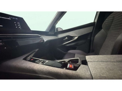 Peugeot 5008 Hybrid 1.2 Allure eDCS6 107 kW (145 CV) Peugeot 5008 Hybrid 1.2 Allure eDCS6 107 kW (145 CV)