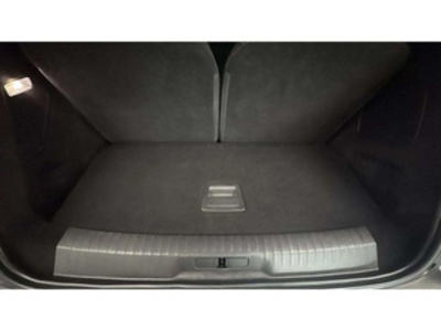 Peugeot 5008 Hybrid 1.2 Allure eDCS6 107 kW (145 CV) Peugeot 5008 Hybrid 1.2 Allure eDCS6 107 kW (145 CV)