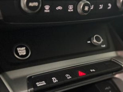 Audi Q3 Sportback 35 TDI 110 kW (150 CV) S tronic Audi Q3 Sportback 35 TDI 110 kW (150 CV) S tronic