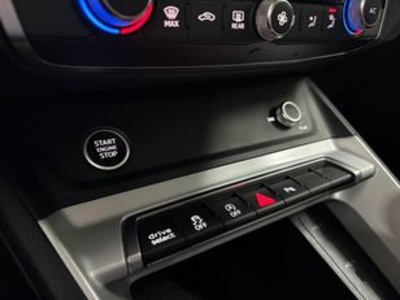 Audi Q3 Sportback 35 TDI 110 kW (150 CV) S tronic Audi Q3 Sportback 35 TDI 110 kW (150 CV) S tronic