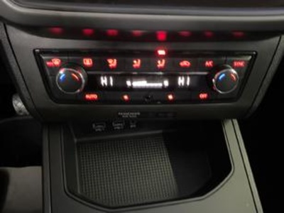 SEAT Ibiza 1.0 Style 55 kW (75 CV) SEAT Ibiza 1.0 Style 55 kW (75 CV)