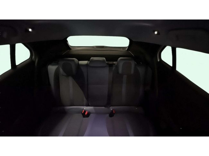 Peugeot2008 PureTech 130 S&S Allure EAT8 96 kW (130 CV) Vehículo usado en Barcelona - 8 Peugeot2008 PureTech 130 S&S Allure EAT8 96 kW (130 CV) Vehículo usado en Barcelona - 8