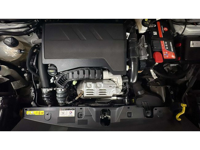 Peugeot2008 PureTech 130 S&S Allure EAT8 96 kW (130 CV) Vehículo usado en Barcelona - 19