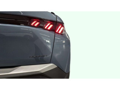 Peugeot 3008 Hybrid 145 Allure eDCS6 107 kW (145 CV) Peugeot 3008 Hybrid 145 Allure eDCS6 107 kW (145 CV)
