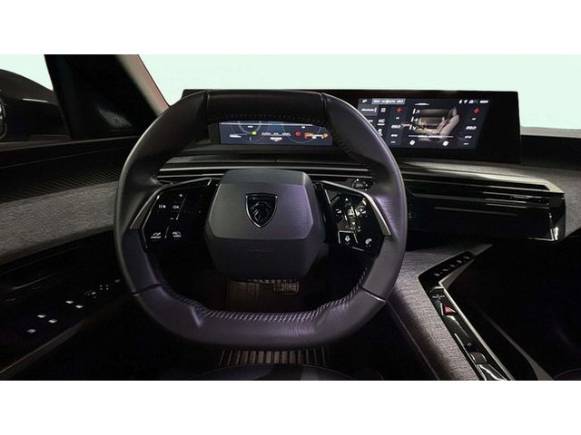 Peugeot5008 Hybrid 1.2 Allure eDCS6 107 kW (145 CV) Vehículo usado en Barcelona - 13