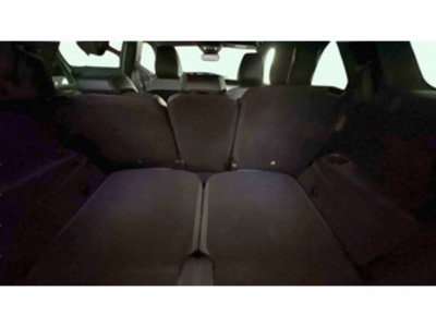 Peugeot 5008 Hybrid 1.2 Allure eDCS6 107 kW (145 CV) Peugeot 5008 Hybrid 1.2 Allure eDCS6 107 kW (145 CV)