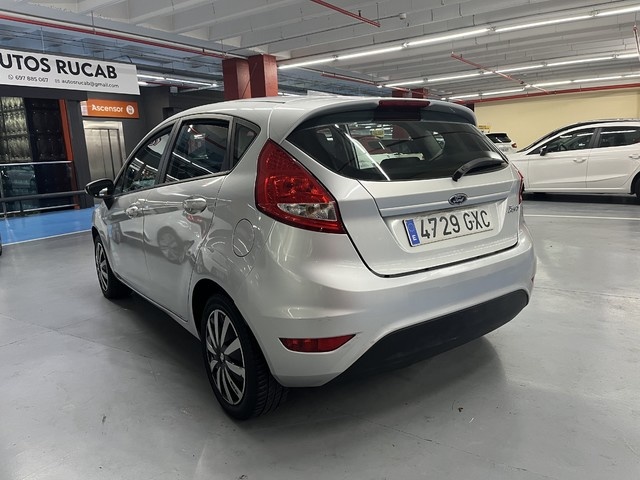 FordFiesta 1.25 Trend 60 kW (82 CV) Vehículo usado en Barcelona - 7