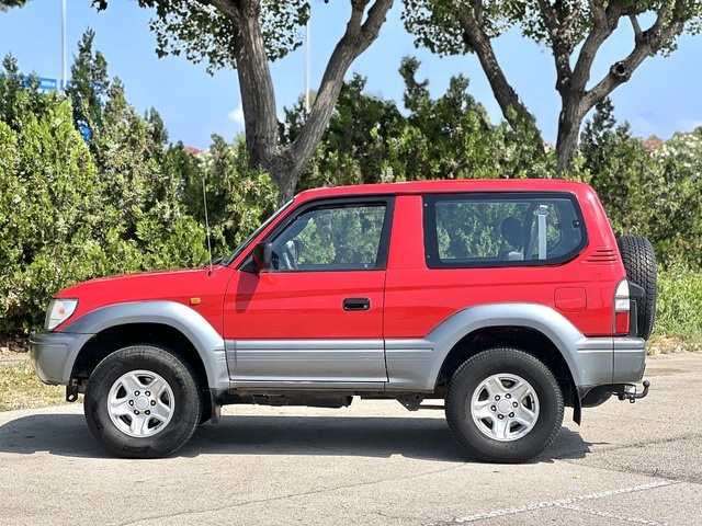 ToyotaLand Cruiser 90 3.0 TD GX 92 kW (125 CV) Vehículo usado en Barcelona - 2