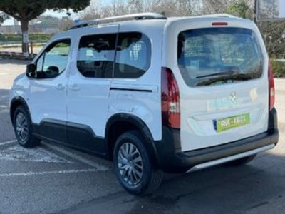 Peugeot Rifter BlueHDi 100 Allure Business Standard 73 kW (100 CV) Peugeot Rifter BlueHDi 100 Allure Business Standard 73 kW (100 CV)