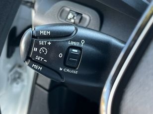 Peugeot Rifter BlueHDi 100 Allure Business Standard 73 kW (100 CV)