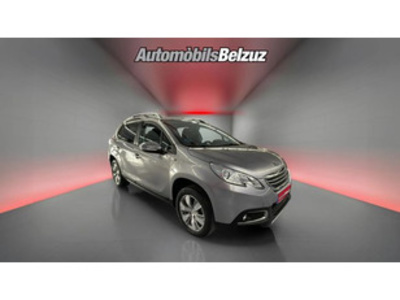 Peugeot 2008 VTI 82 Style 60 kW (82 CV) Peugeot 2008 VTI 82 Style 60 kW (82 CV)