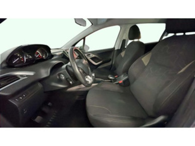 Peugeot 2008 VTI 82 Style 60 kW (82 CV) Peugeot 2008 VTI 82 Style 60 kW (82 CV)