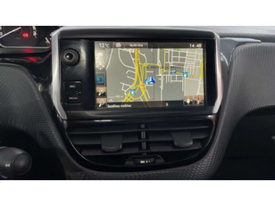 Peugeot 2008 VTI 82 Style 60 kW (82 CV) Peugeot 2008 VTI 82 Style 60 kW (82 CV)