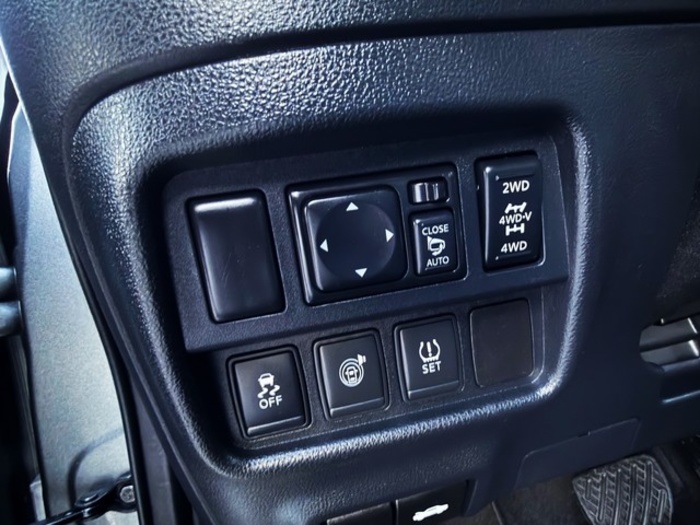 NissanJuke DIG-T Tekna 4x4-i 85 kW (115 CV) XTRONIC Vehículo usado en Barcelona - 12 NissanJuke DIG-T Tekna 4x4-i 85 kW (115 CV) XTRONIC Vehículo usado en Barcelona - 12