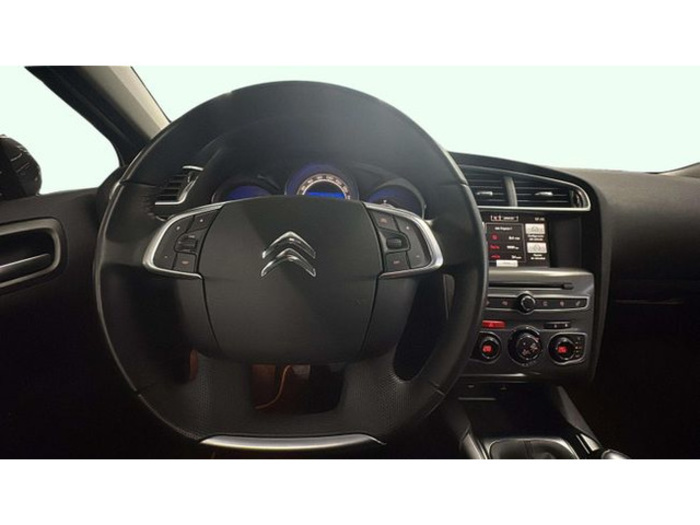 CitroenC4 PureTech 130 Feel Edition 96 kW (130 CV) Vehículo usado en Barcelona - 15 CitroenC4 PureTech 130 Feel Edition 96 kW (130 CV) Vehículo usado en Barcelona - 15