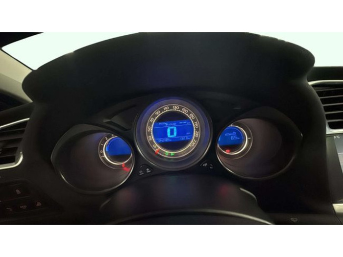 CitroenC4 PureTech 130 Feel Edition 96 kW (130 CV) Vehículo usado en Barcelona - 18 CitroenC4 PureTech 130 Feel Edition 96 kW (130 CV) Vehículo usado en Barcelona - 18