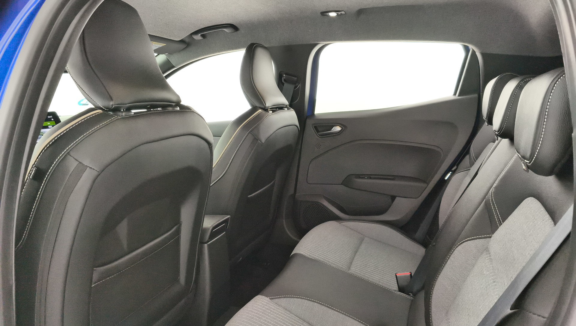 Renault Clio Techno E-Tech full Híbrido 105 kW (143 CV) - 10