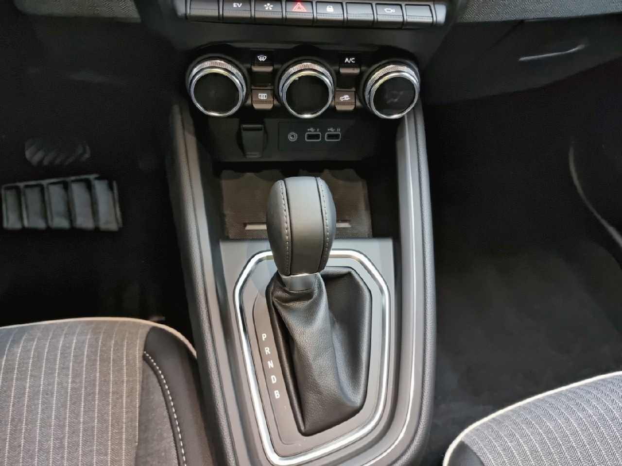 Renault Clio Techno E-Tech full Híbrido 105 kW (143 CV) - 7