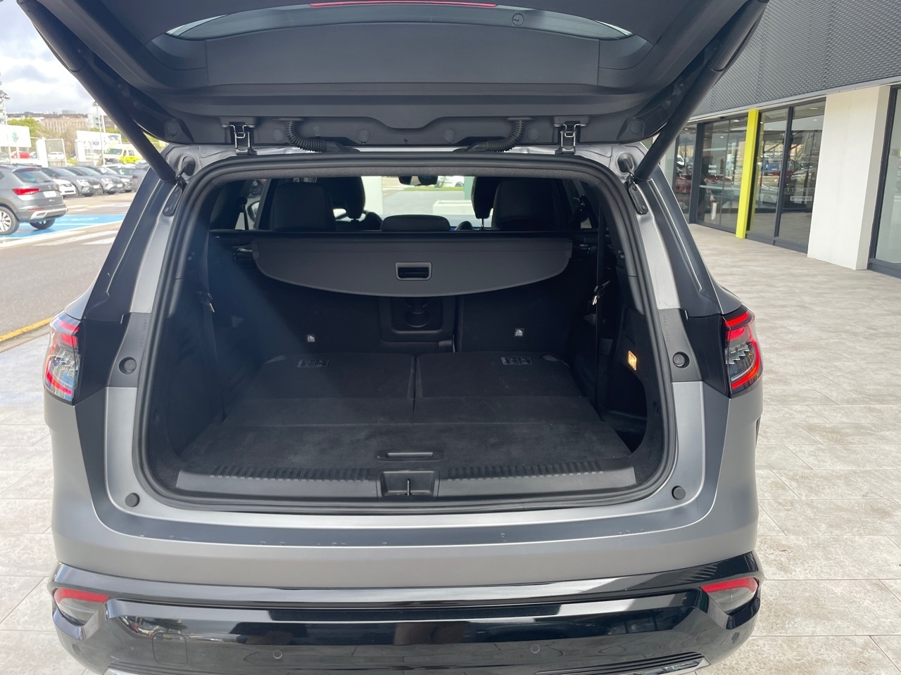 Renault Espace Techno Esprit Alpine E-Tech 147 kW (200 CV) - 11