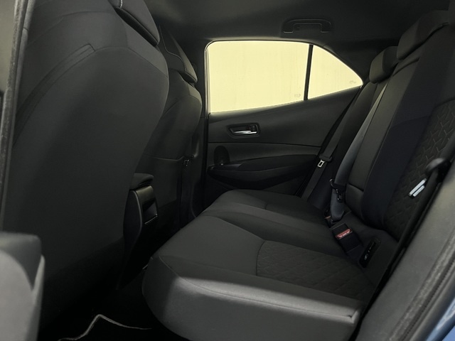 ToyotaCorolla 1.8 125 Híbrido Active Tech E-CVT 90 kW (122 CV) Vehículo usado en Barcelona - 11