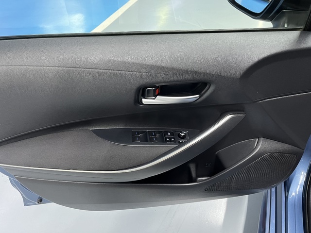 ToyotaCorolla 1.8 125 Híbrido Active Tech E-CVT 90 kW (122 CV) Vehículo usado en Barcelona - 13