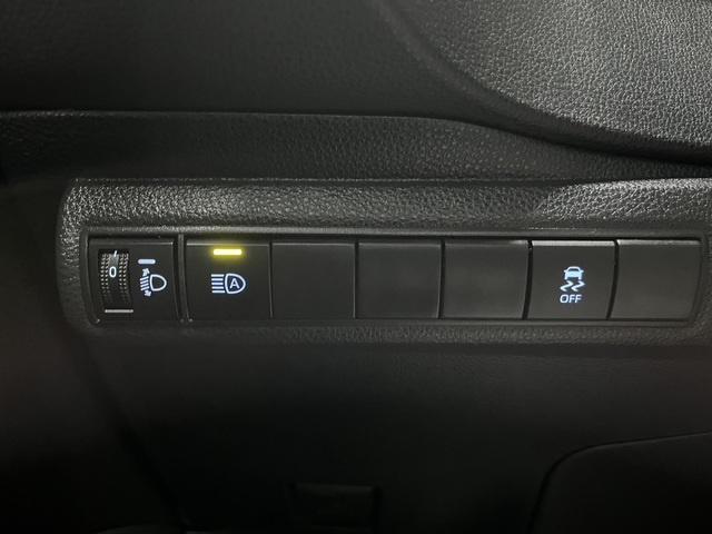 ToyotaCorolla 1.8 125 Híbrido Active Tech E-CVT 90 kW (122 CV) Vehículo usado en Barcelona - 14