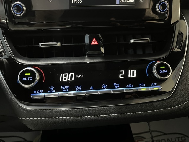 ToyotaCorolla 1.8 125 Híbrido Active Tech E-CVT 90 kW (122 CV) Vehículo usado en Barcelona - 23