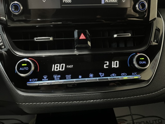 ToyotaCorolla 1.8 125 Híbrido Active Tech E-CVT 90 kW (122 CV) Vehículo usado en Barcelona - 23 ToyotaCorolla 1.8 125 Híbrido Active Tech E-CVT 90 kW (122 CV) Vehículo usado en Barcelona - 23