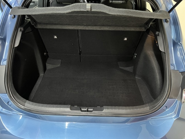 ToyotaCorolla 1.8 125 Híbrido Active Tech E-CVT 90 kW (122 CV) Vehículo usado en Barcelona - 27