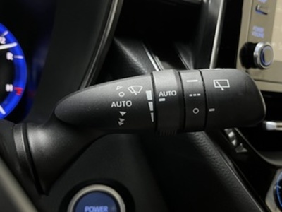 Toyota Corolla 1.8 125 Híbrido Active Tech E-CVT 90 kW (122 CV) Toyota Corolla 1.8 125 Híbrido Active Tech E-CVT 90 kW (122 CV)