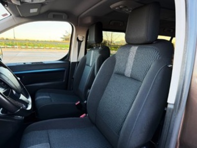 Peugeot Traveller BlueHDi 120 S&S Active Long 88 kW (120 CV) Peugeot Traveller BlueHDi 120 S&S Active Long 88 kW (120 CV)