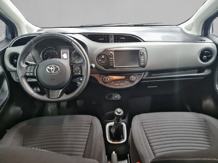 Toyota Yaris 1.5 Active 82 kW (111 CV) - 5 Toyota Yaris 1.5 Active 82 kW (111 CV) - 5