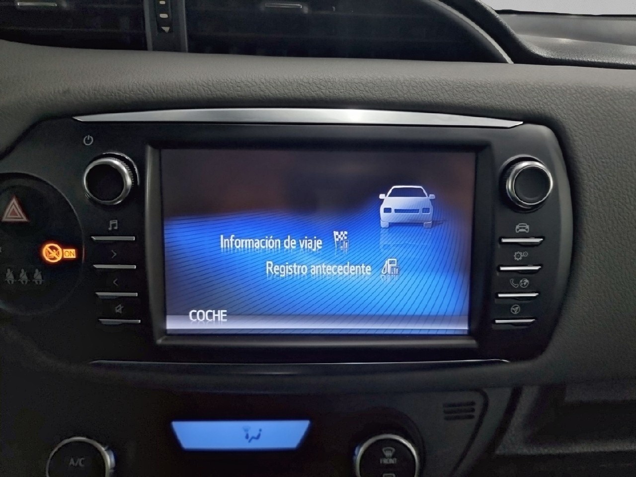 Toyota Yaris 1.5 Active 82 kW (111 CV) - 6