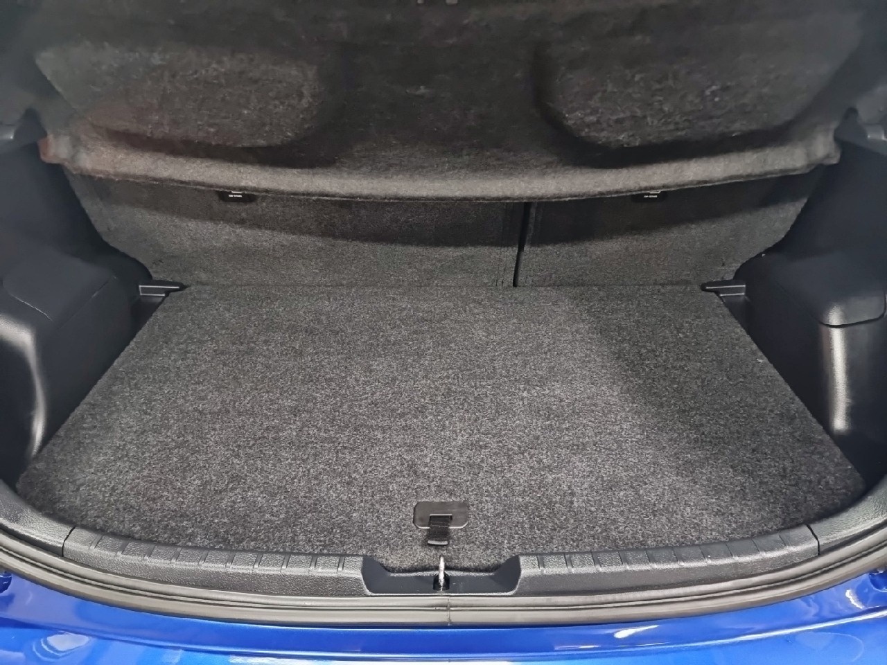 Toyota Yaris 1.5 Active 82 kW (111 CV) - 12