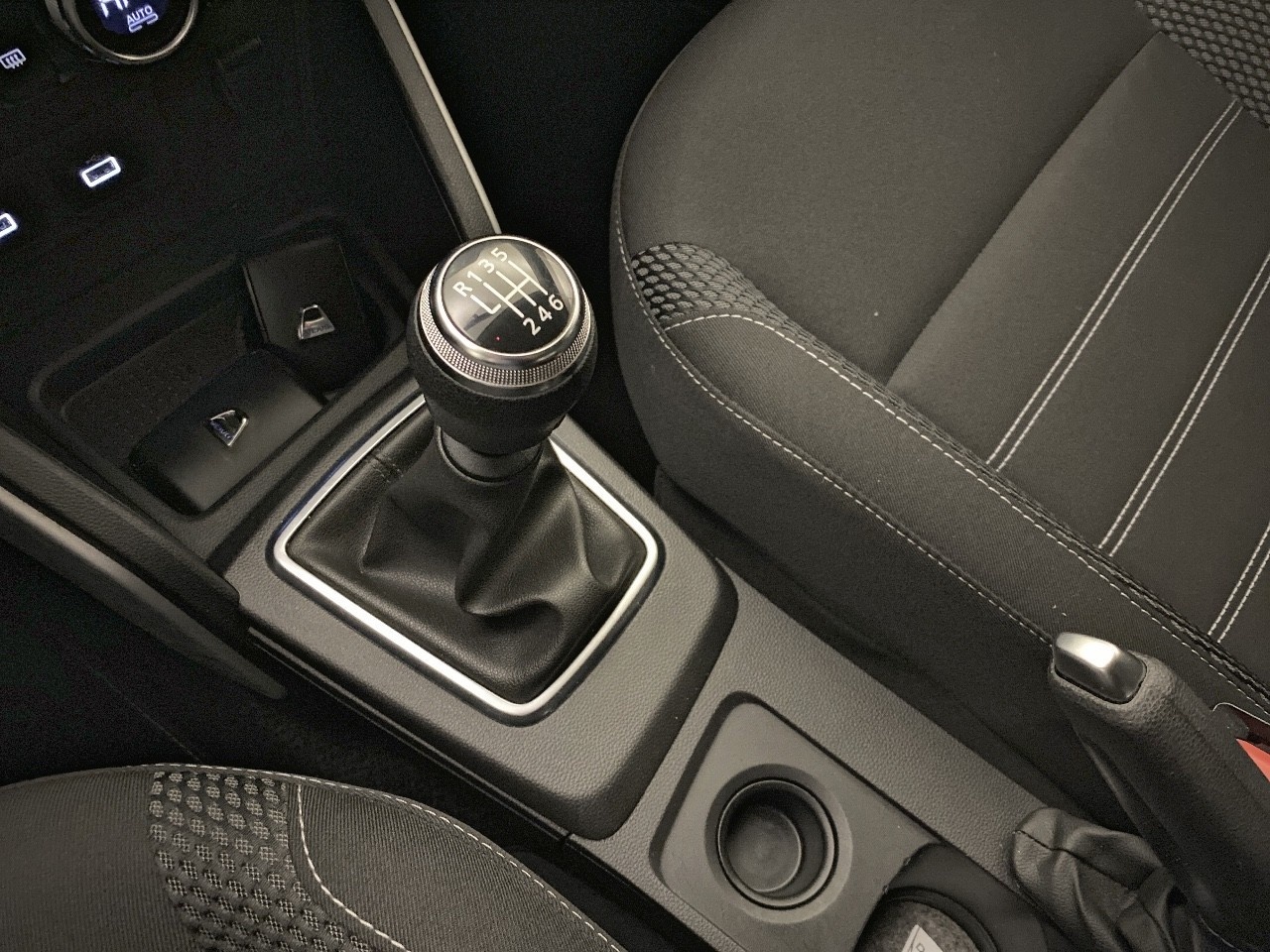 Dacia Duster Prestige Go TCE 74 kW (100 CV) ECO-G 4x2 - 8