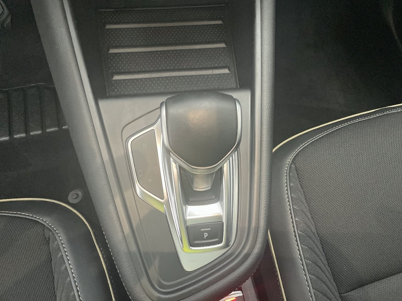 Renault Symbioz Iconic E-Tech full hybrid 107 kW (145 CV) - 7